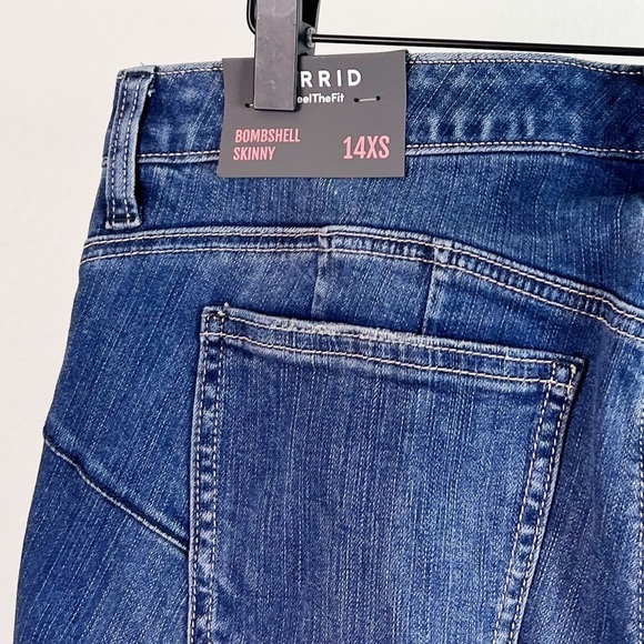 NWT Torrid Bombshell Skinny Premium Stretch High-Rise Jean - Picture 10 of 12